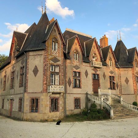 Вилла Manoir De La Chouanniere Montreuil-sur-Maine Экстерьер фото